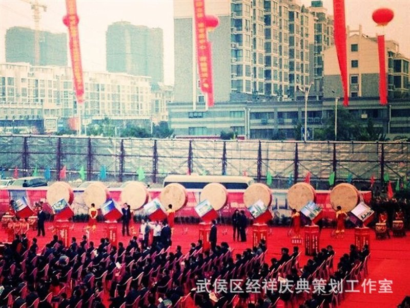 广告传媒公司的名字，是品牌形象的重要组成部分。一个好的名称不仅能够吸引客户注意，还能传递出企业的文化与理念。如何为广告传媒公司起一个响亮的名字？